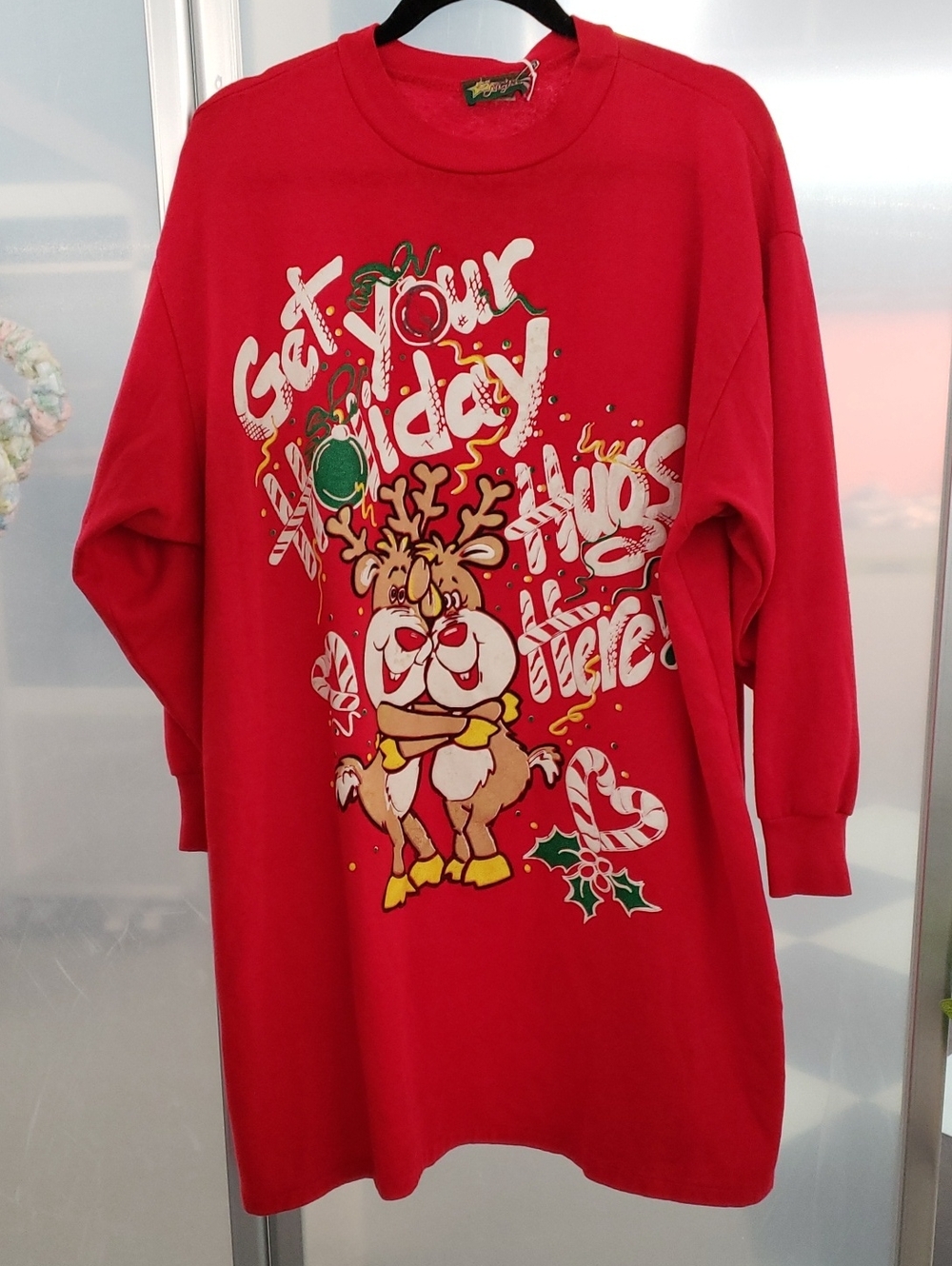1980s Vintage Reindeer Christmas Hug Night Sweatshirt